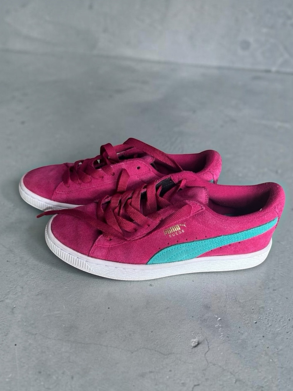 PUMA Suede Classic Pink Turquoise Sneakers Women’s 8 Men’s 6.5